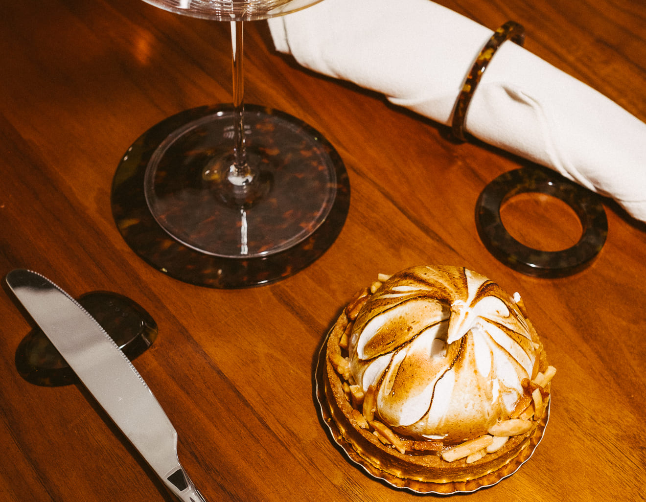 ART OF TABLEWARE